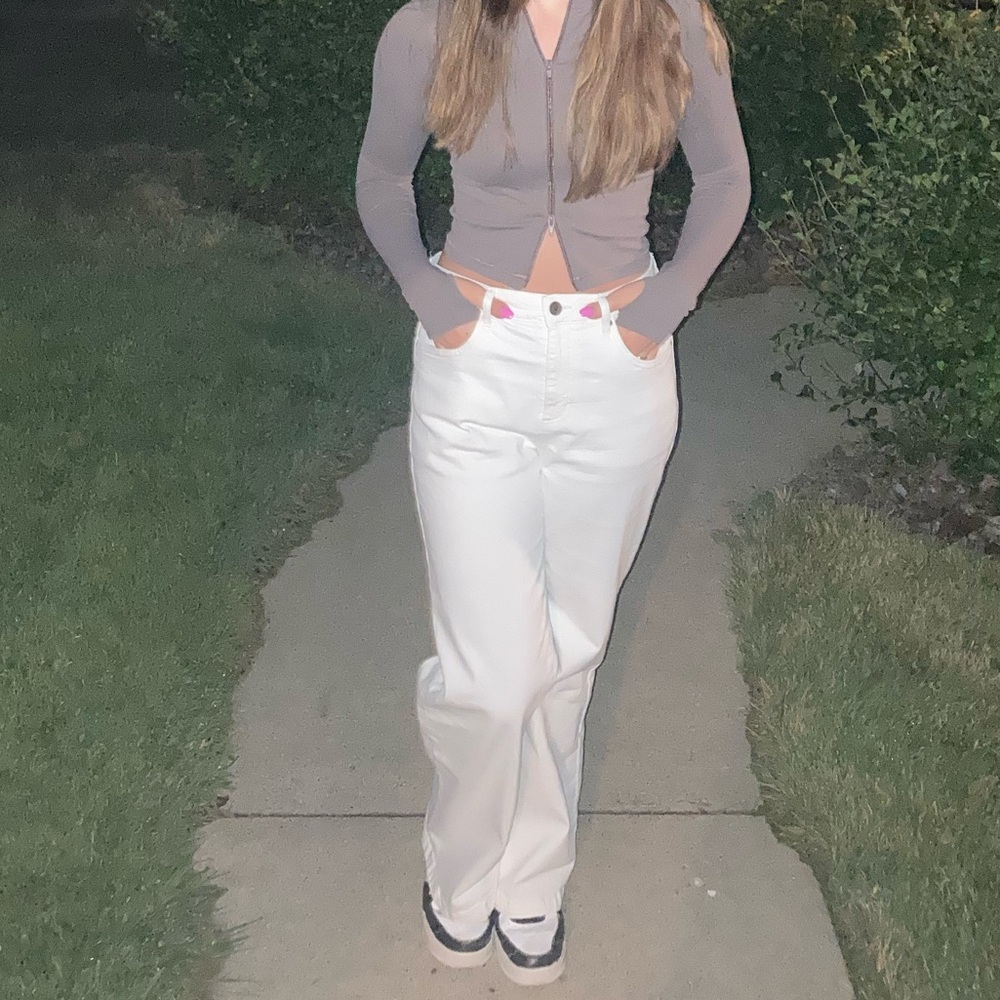 American Eagle Outfitters Cream Denim Jeans